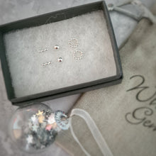 Load image into Gallery viewer, Trio of stud earring&#39;s
