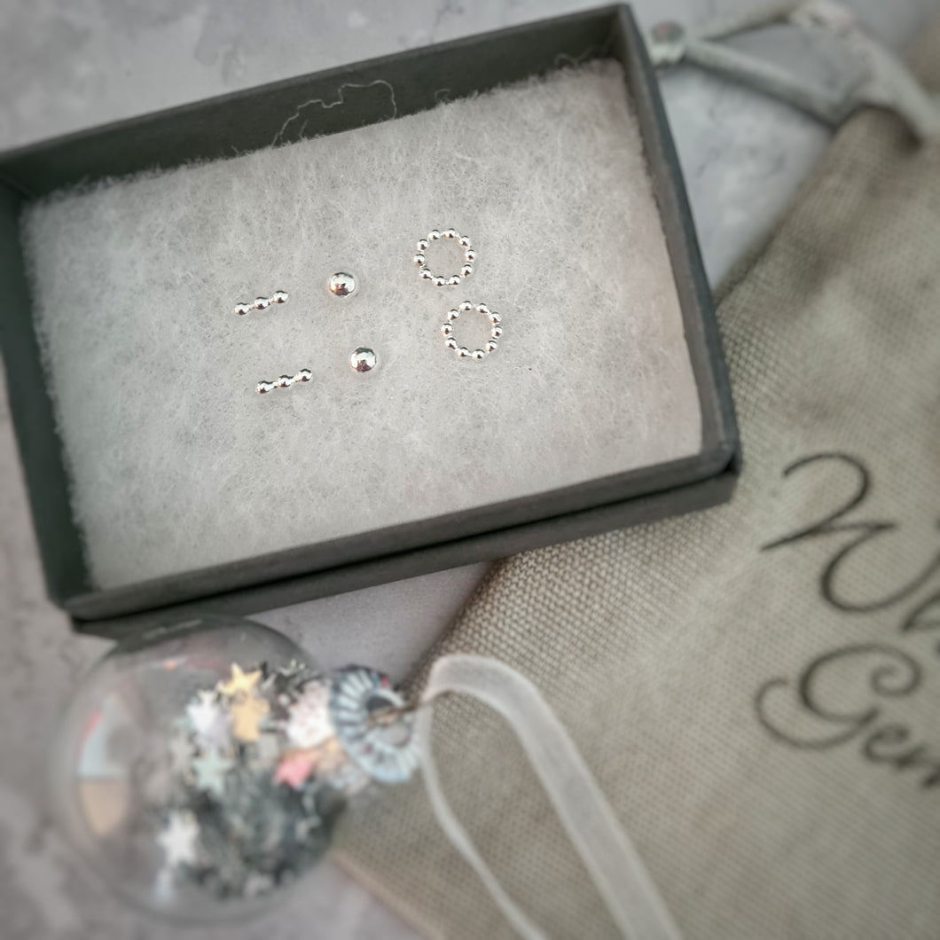 Trio of stud earring's
