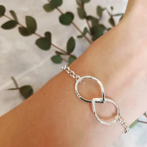 Tear drop interlinked silver bracelet