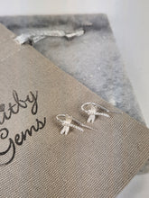 Load image into Gallery viewer, Dragonfly Earring&#39;s