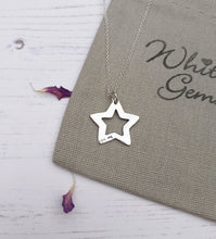 Load image into Gallery viewer, Chunky silver star pendant