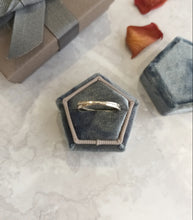 Load image into Gallery viewer, Double linked ring