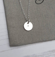 Load image into Gallery viewer, Silver Initial Necklace,Initial Disc,Silver Disc Necklace,Personalized Jewellery,Silver Necklace